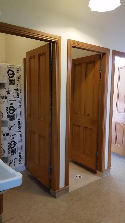 Empire Hotel Backpackers Oamaru Dış mekan fotoğraf