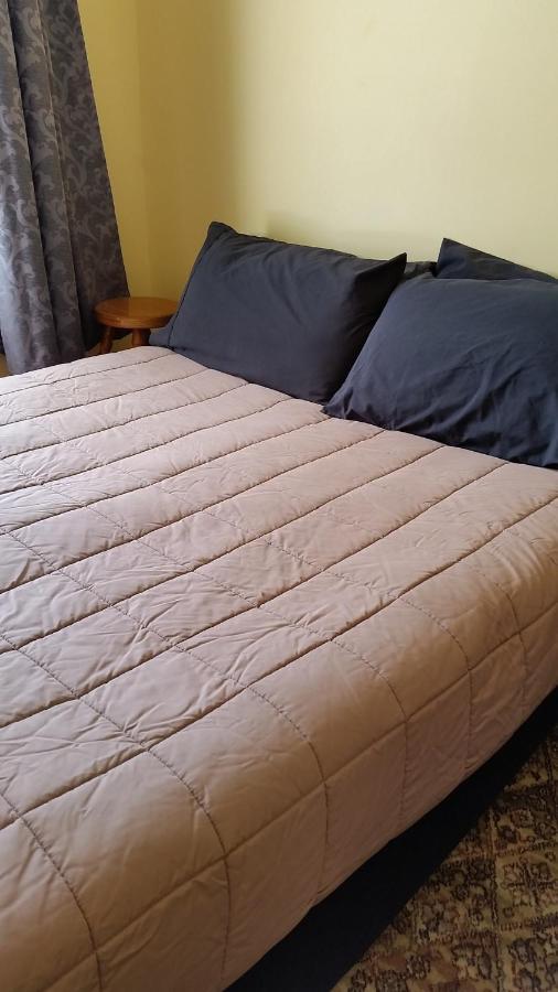 Empire Hotel Backpackers Oamaru Dış mekan fotoğraf
