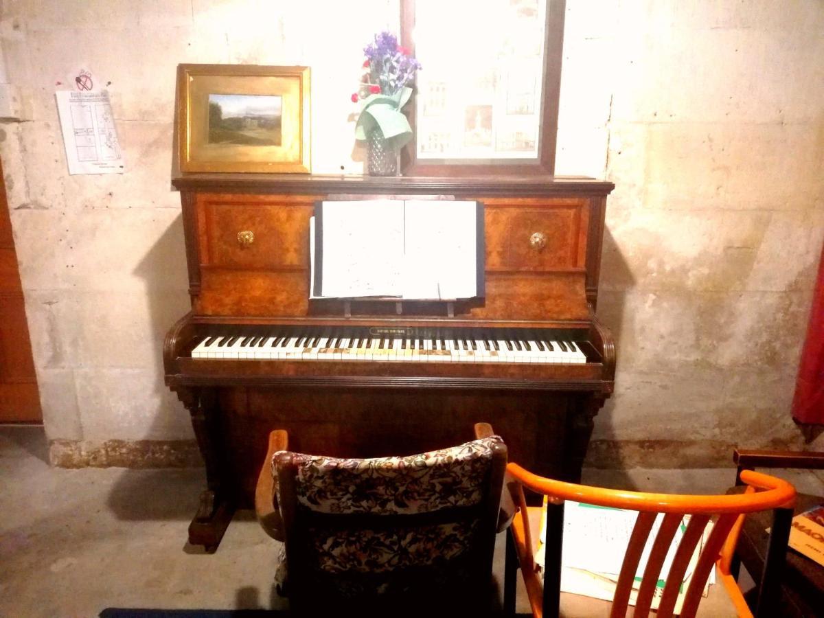 Empire Hotel Backpackers Oamaru Dış mekan fotoğraf